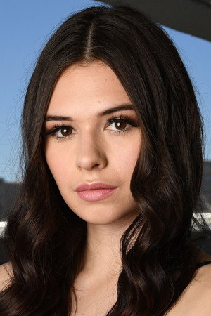 Nicole Maines portrait