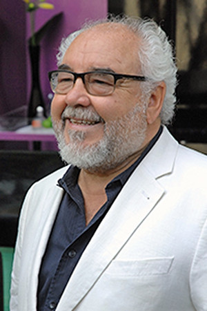 Julio Fernández portrait