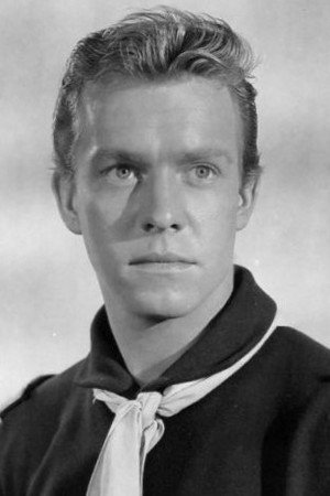 Lee MacGregor portrait