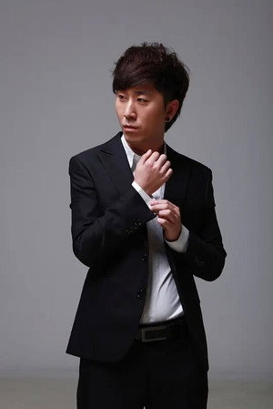Wu Yingzhe portrait
