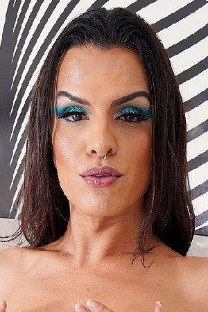 Agatha Rox portrait