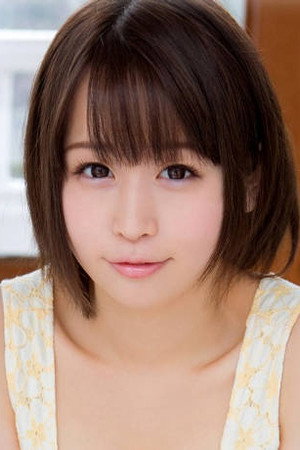 Kikuchi Hinano portrait