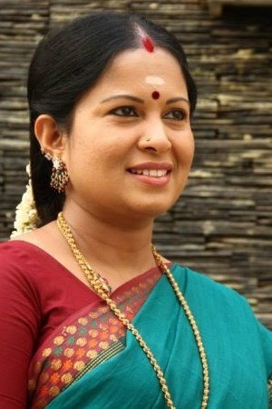 Rindhu Ravi portrait