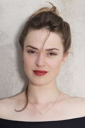 Lisa Bor portrait