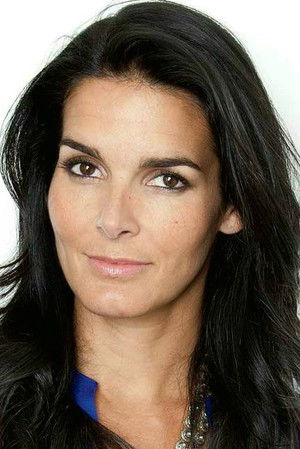 Angie Harmon portrait