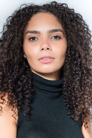Thainara Pereira portrait