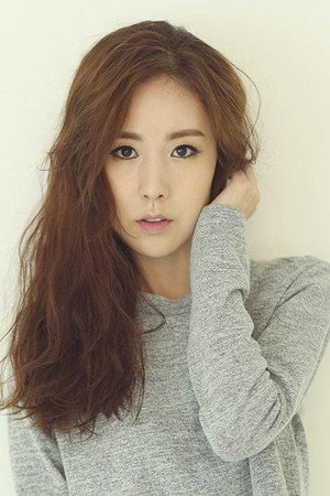 Kan Mi-youn portrait