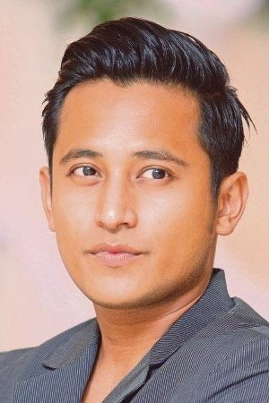 Shah Iskandar portrait