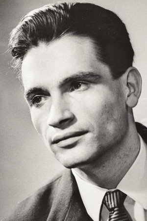 Arvi Hallik portrait