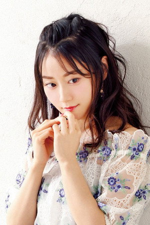 Yui Ogura portrait