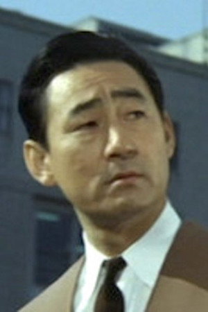 Naoya Kusakawa portrait