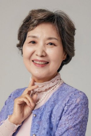 Kwon Min-kyung portrait