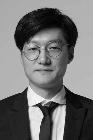 Qiu Sheng portrait