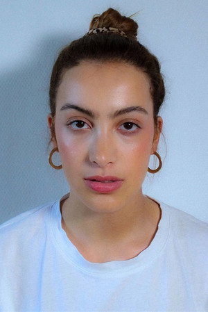Laure-Kenza Aazizou portrait