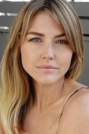 Amanda Simons portrait