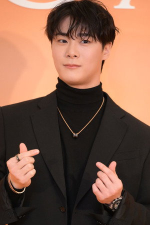 Moon Bin portrait