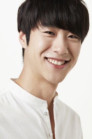 Sim Hee-seop portrait
