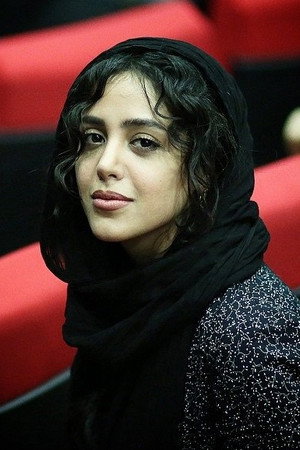Hengameh Hamidzadeh portrait
