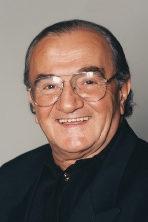 İsmet Ay portrait