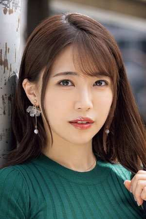 Ichino Aoi portrait