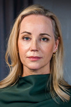 Sofia Helin portrait