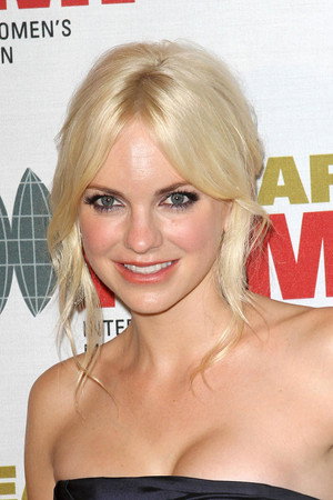 Anna Faris portrait