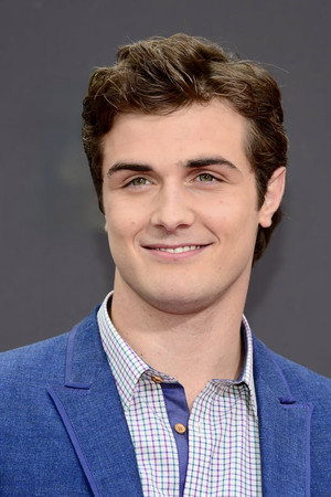 Beau Mirchoff portrait
