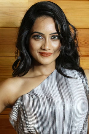 Amika Shail portrait