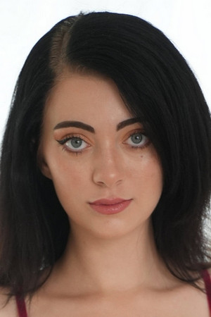 Corra Cox portrait