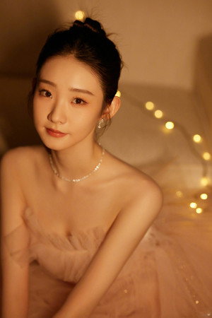 Zhang Yifan portrait