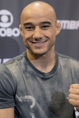 Marlon Moraes portrait