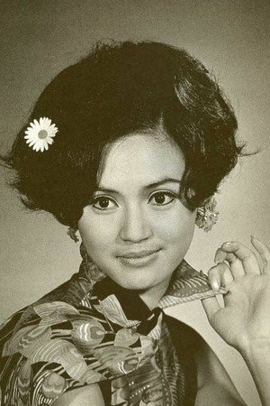 Yue Wai portrait
