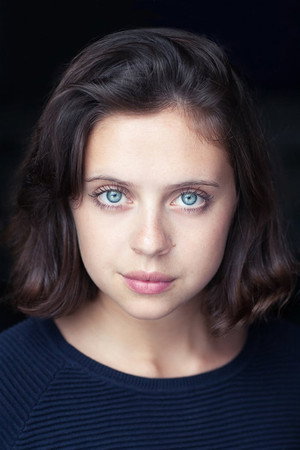Bel Powley portrait