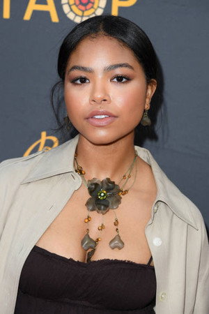 Navia Robinson portrait