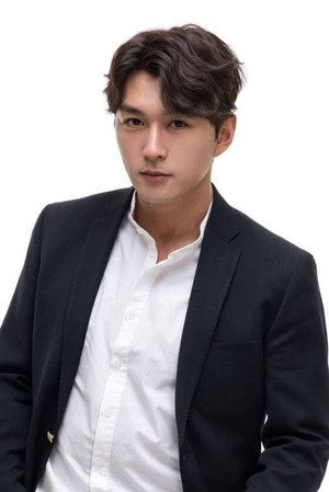 Jo In-woo portrait