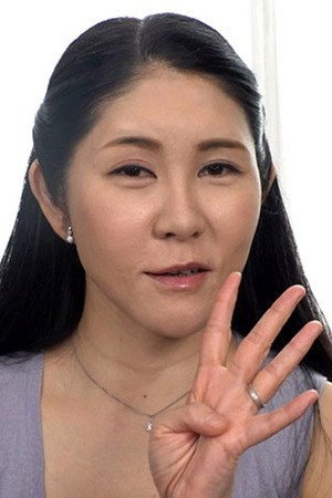 Miyuki Nishino portrait