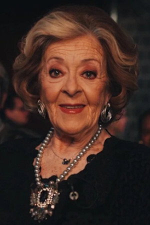 Simone de Oliveira portrait