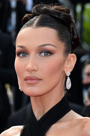 Bella Hadid portrait