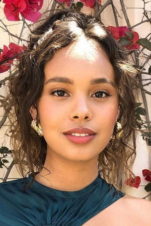 Alisha Boe portrait