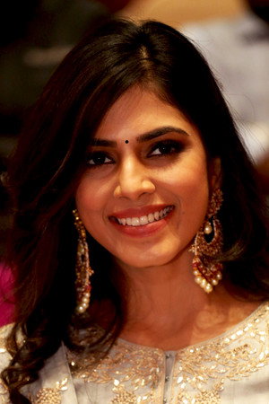 Malavika Mohanan portrait