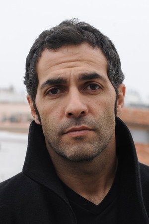 Mario de la Rosa portrait