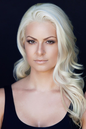Maryse Mizanin portrait