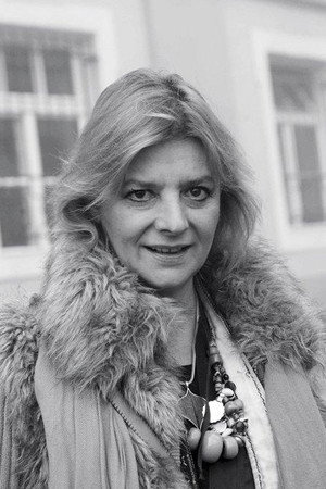 Ioana Crăciunescu portrait