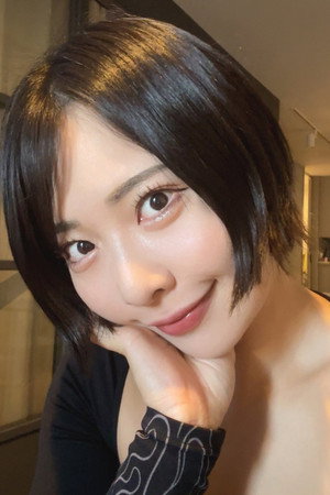 Chanyota portrait