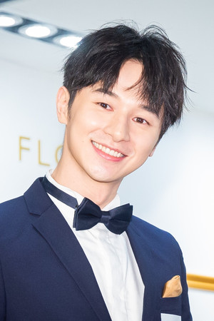 Derek Chang portrait