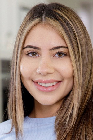 Selena Luxx portrait