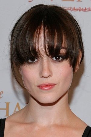Heather Lind portrait