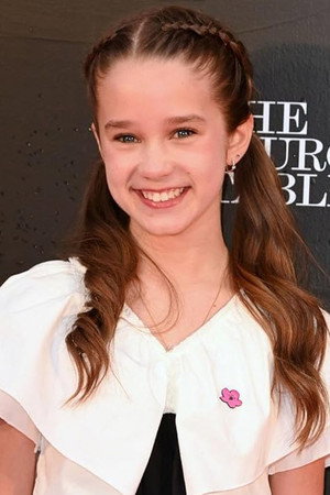 Alisha Weir portrait