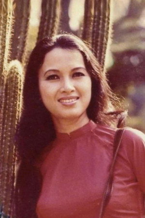 Thùy Liên portrait