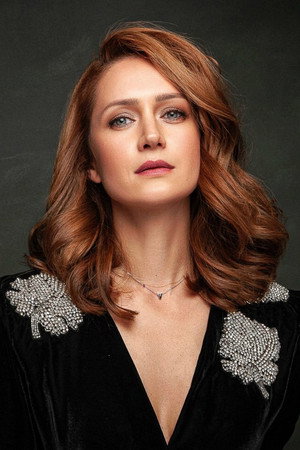 Viktoriya Isakova portrait